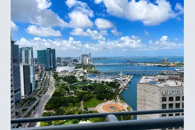325 S Biscayne Blvd #UPH24, Miami, FL 33131 - Photo 2