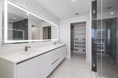 700 NE 24th St #4002, Miami, FL 33137 - Photo 10