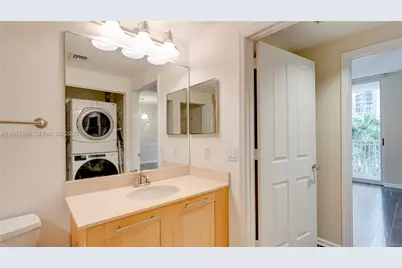 511 SE 5th Ave #823, Fort Lauderdale, FL 33301 - Photo 10