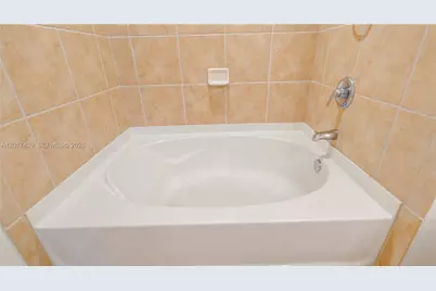 511 SE 5th Ave #823, Fort Lauderdale, FL 33301 - Photo 8