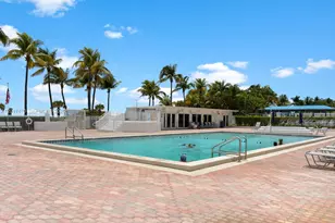 5005 Collins Ave, Miami Beach, FL 33140 - Photo 32