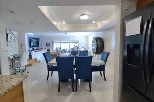 3853 NE 170th St, North Miami Beach, FL 33160 - Photo 14