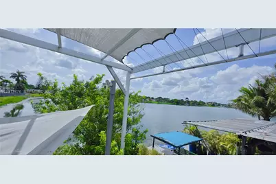 6709 W 15th Ct, Hialeah, FL 33012 - Photo 48