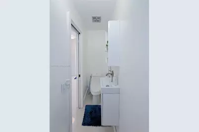 6709 W 15th Ct, Hialeah, FL 33012 - Photo 26