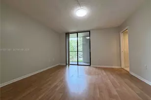 8015 SW 107th Ave, Miami, FL 33173 - Photo 8