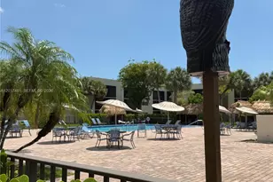 8015 SW 107th Ave, Miami, FL 33173 - Photo 14