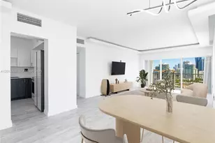 300 Bayview Dr, Sunny Isles Beach, FL 33160 - Photo 6