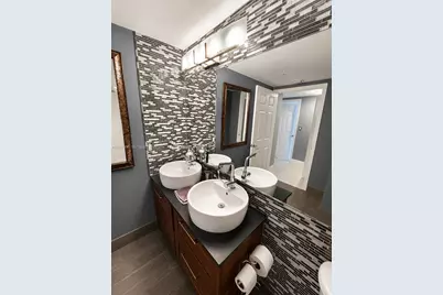 [Address not provided], Miami, FL 33131 - Photo 12