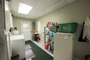 224 NW 19th St, Homestead, FL 33030 - Photo 18