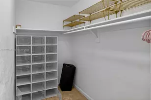 19201 Collins Ave, Sunny Isles Beach, FL 33160 - Photo 40