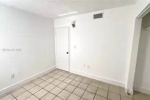 680 NW 114th Ave, Sweetwater, FL 33172 - Photo 16