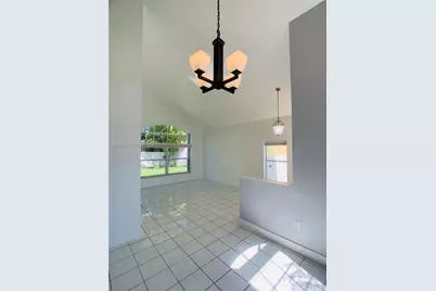 18801 NW 12th St #18801, Pembroke Pines, FL 33029 - Photo 12