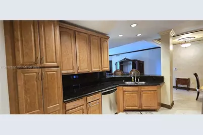 16102 Emerald Estates Dr #306, Weston, FL 33331 - Photo 6