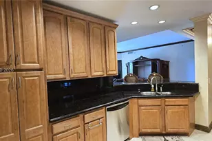 16102 Emerald Estates Dr, Weston, FL 33331 - Photo 6