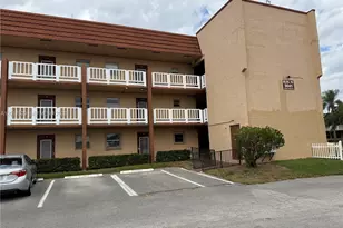 9041 Sunrise Lakes Blvd, Sunrise, FL 33322 - Photo 38