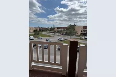 9041 Sunrise Lakes Blvd #303, Sunrise, FL 33322 - Photo 36
