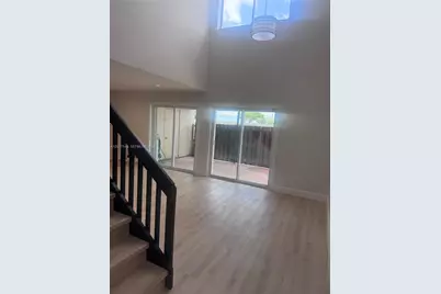 6532 NW 170th Ter, Hialeah, FL 33015 - Photo 14