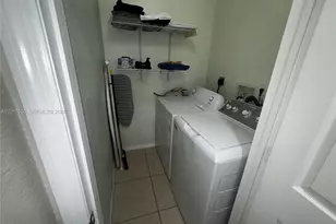17184 SW 138th Ct, Miami, FL 33177 - Photo 10