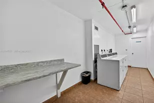 2401 Collins Ave, Miami Beach, FL 33140 - Photo 26