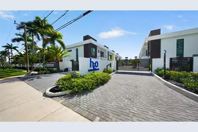 4640 SW 32nd Ave #D1, Dania Beach, FL 33312 - Photo 2