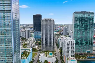 600 NE 27th St, Miami, FL 33137 - Photo 2