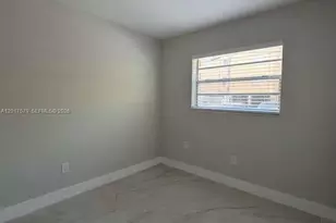 932 NW 5th St, Miami, FL 33128 - Photo 10