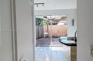 8735 SW 152nd Ave, Miami, FL 33193 - Photo 6