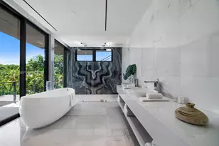 3045 N Bay Rd, Miami Beach, FL 33140 - Photo 26