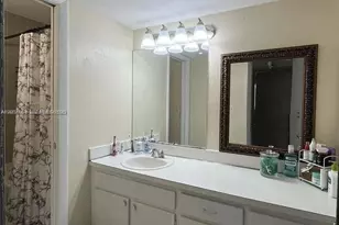 5501 NW 7th St, Miami, FL 33126 - Photo 10