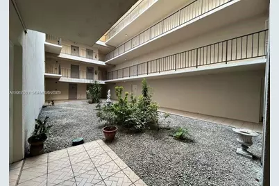 5501 NW 7th St #E412, Miami, FL 33126 - Photo 16