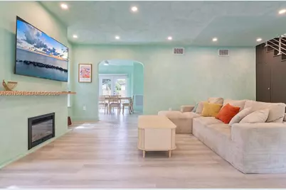 22 NE 44th St, Miami, FL 33137 - Photo 16