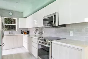 22 NE 44th St, Miami, FL 33137 - Photo 26