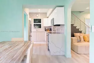 22 NE 44th St, Miami, FL 33137 - Photo 24