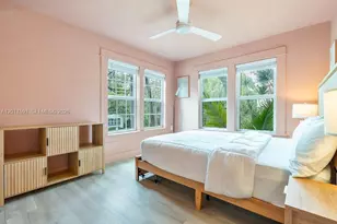 22 NE 44th St, Miami, FL 33137 - Photo 30