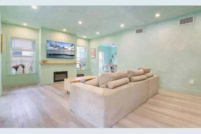 22 NE 44th St #0, Miami, FL 33137 - Photo 12
