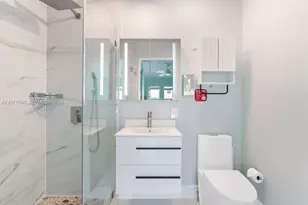 22 NE 44th St, Miami, FL 33137 - Photo 50