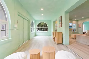 22 NE 44th St, Miami, FL 33137 - Photo 4