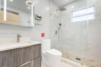 22 NE 44th St, Miami, FL 33137 - Photo 34