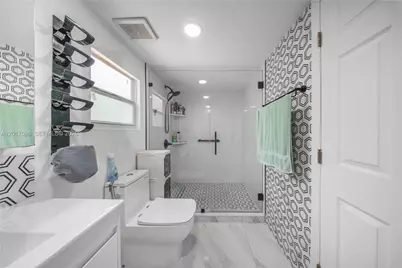 661 E 7th St, Hialeah, FL 33010 - Photo 20