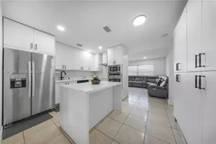 661 E 7th St, Hialeah, FL 33010 - Photo 10