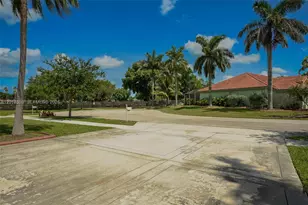 2575 Muirfield Terrace, Homestead, FL 33035 - Photo 12