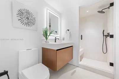 6365 Collins Ave #3904, Miami Beach, FL 33141 - Photo 10