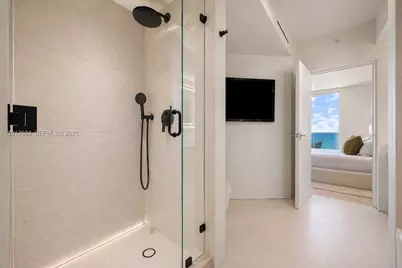 6365 Collins Ave #3904, Miami Beach, FL 33141 - Photo 16