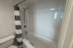690 SW 1st Ct, Miami, FL 33130 - Photo 10