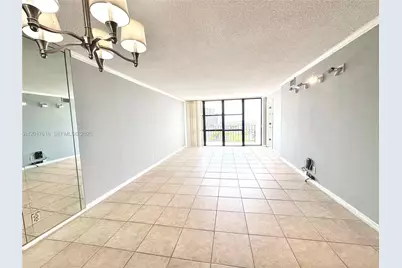 800 Parkview Dr #1007, Hallandale Beach, FL 33009 - Photo 2