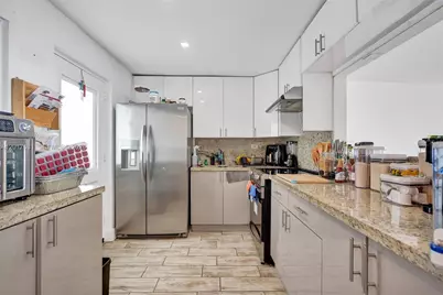 7850 Byron Ave #702, Miami Beach, FL 33141 - Photo 30