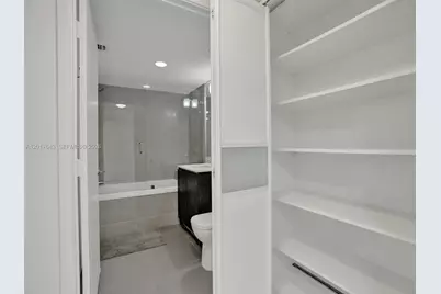 6620 Indian Creek #114, Miami Beach, FL 33141 - Photo 14