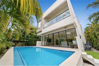 1311 Bay Dr, Miami Beach, FL 33141 - Photo 58