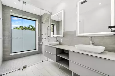 1311 Bay Dr, Miami Beach, FL 33141 - Photo 34