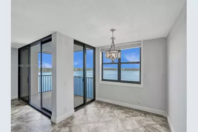 105 Lake Emerald Dr #508, Oakland Park, FL 33309 - Photo 1